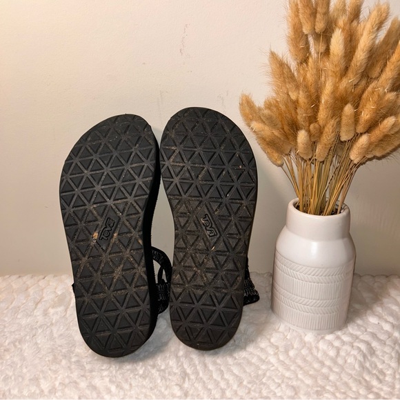 TEVA Women’s Flatform Universal Sandal. Black Size 8 - Picture 10 of 10
